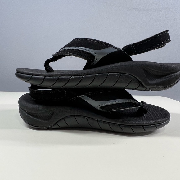 Reef Toddler Sandals Black Slip On Sling Back Summer Pool Boy/Girl size 5/6 - Picture 6 of 8
